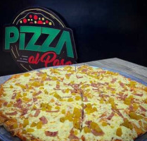 Pizza Al Paso food