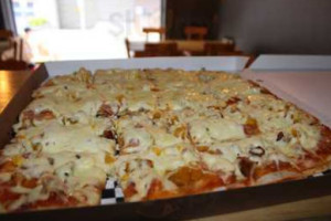 Duepizza food