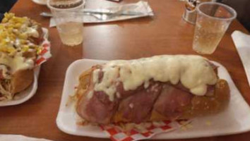 Bulldog Hotdog food