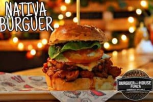 Burger House Funza food