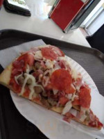 La Pizzeria Napolitana food