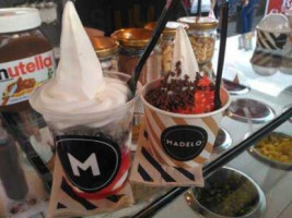 MADELO - Helados de yogurt food
