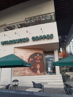 Starbucks, Plaza PenÍnsula outside