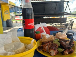 Pollos Chingones Asados A La Leña food