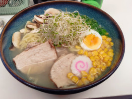 Morimori Sushi Ramen food