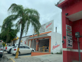 Tacos Casa Blanca Teran outside