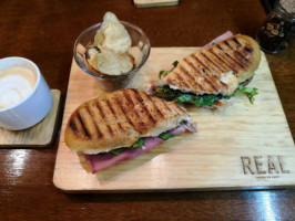 Real Barra De Café food