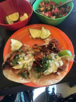 Taqueria El Fortachon food