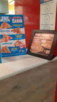 Domino's Hidalgo food