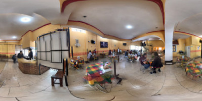 El Huarache Azteca inside