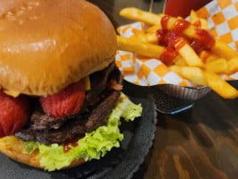 La Trinchera Suc. Libramiento Alitas, Boneless Y Hamburguesas food