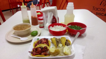 Tacos Maye Bistec, Discada Y Piratas food