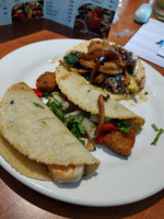 La Panga De Nico, Victoria food