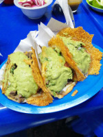 Tacos El Pariente food