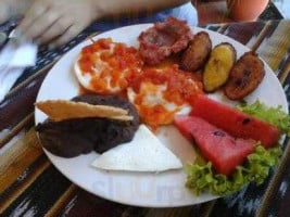 Parrillada Atitlan food