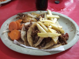 Tacos Tortas El Pollo food