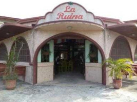 La Ruina Restaurant Bar outside