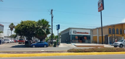 Little Caesars outside