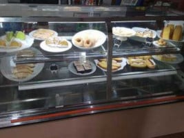 El Pirata Bakery food