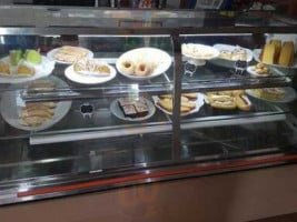 El Pirata Bakery food