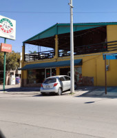La Justa Pizza, México outside