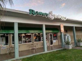 Ramey Bakery outside