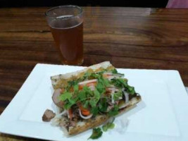 Las Olas Brewing food