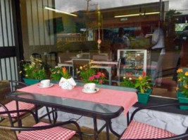 Artesanal Solerti Cafetería Y Panadería inside