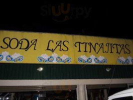Las Tinajitas food