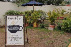 Cafe Colon outside
