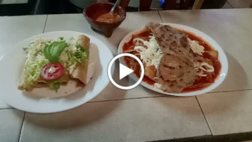 Sabor A La Mexicana food