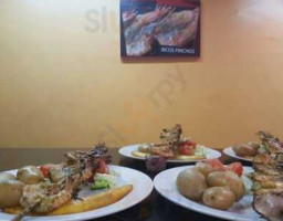 Los Pinchos De Langostino food