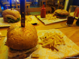 El Parral Grill) Comida