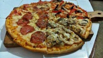 Pizzeria Riomar food