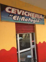 Cevicheria El Refugio outside