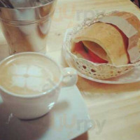 Cerritos Coffee food