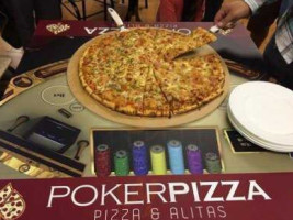 Poker Pizza food