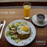 Cafeteria Del Proinsular food