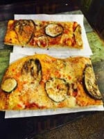 Pizzalacqua food