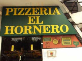 Pizzería El Hornero food