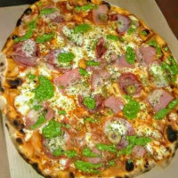Giro Pizza Escuela De Pizzeria Italiana food