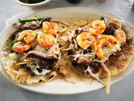 La Picaña Tacos Grill food