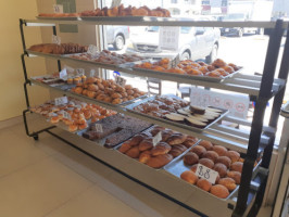 Pieay Panaderia food