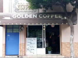 Golden Coffee outside