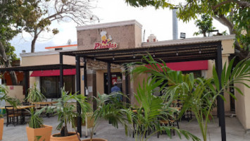 Pipolos Cocina outside