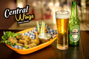 Central Wings food