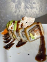Senshi-sushi food