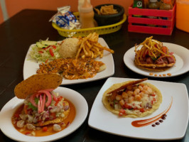 Mariscos La Buena Vida. Aguachiles, Tacos Tostadas food
