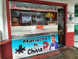 Mariscos Mi Chiva outside