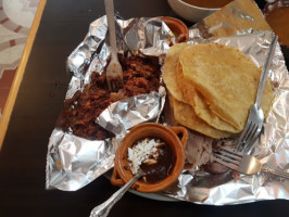 Barbacoa Renatos food